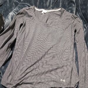 Under Armour Gray Long Sleeve Top